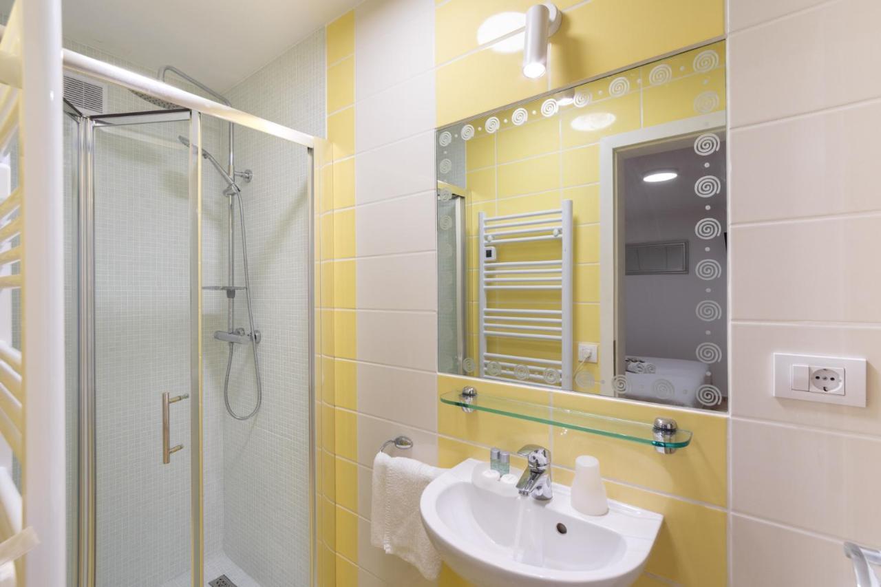 Apartments & Rooms Buble Trogir Bagian luar foto