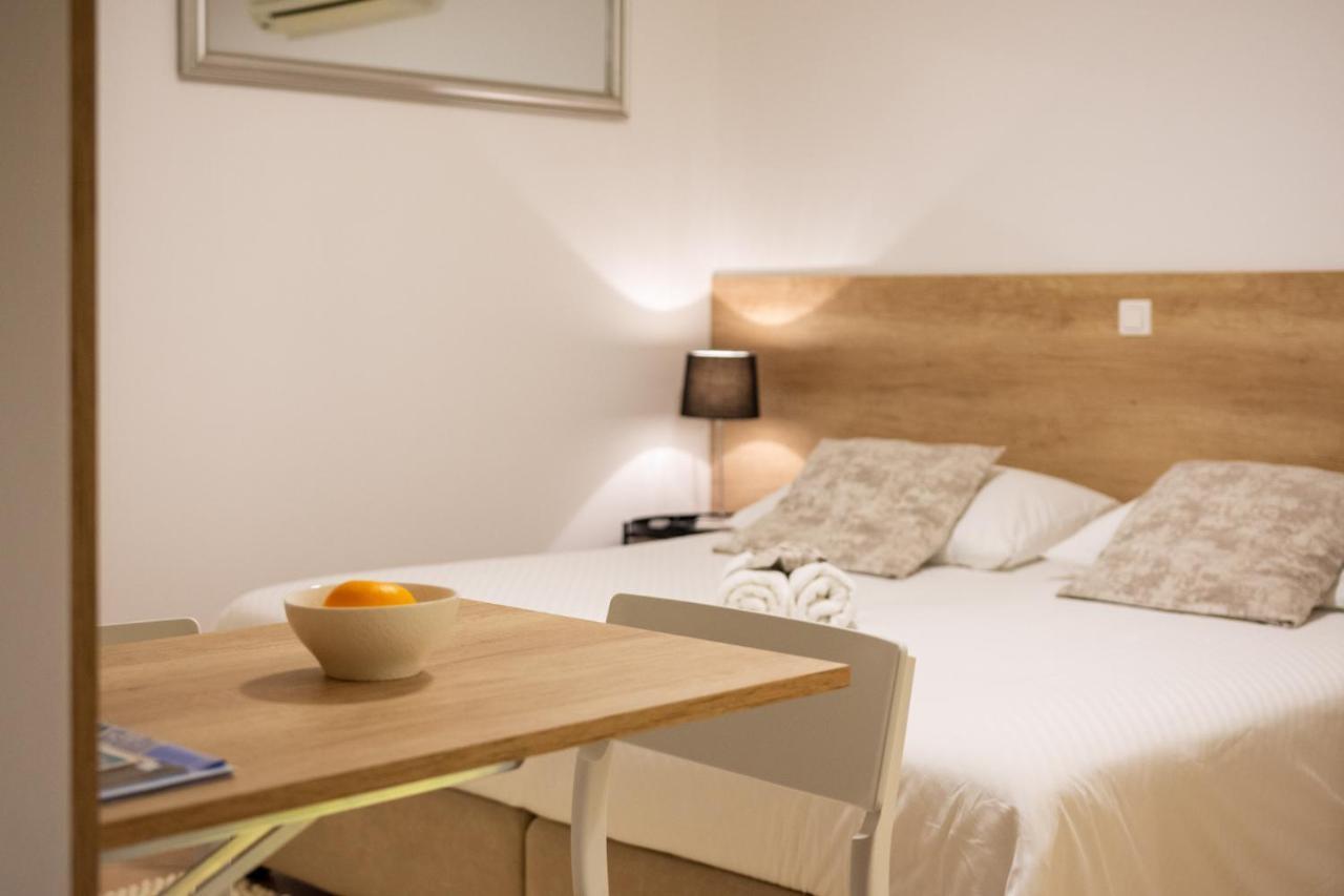 Apartments & Rooms Buble Trogir Bagian luar foto