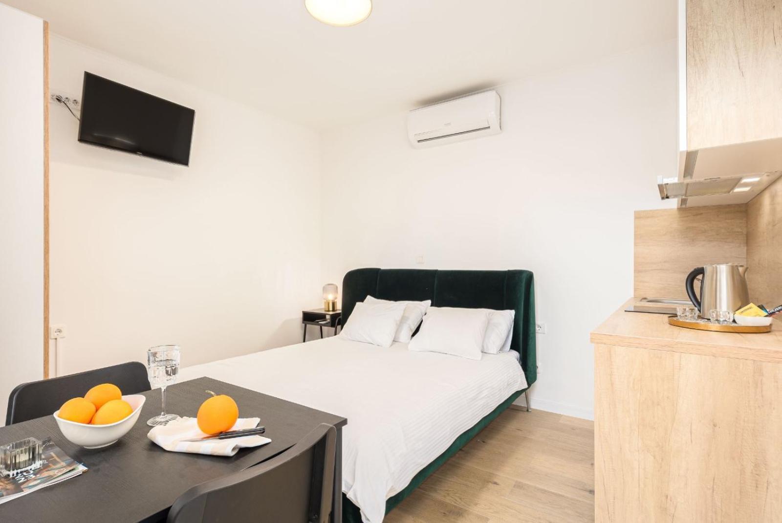 Apartments & Rooms Buble Trogir Bagian luar foto